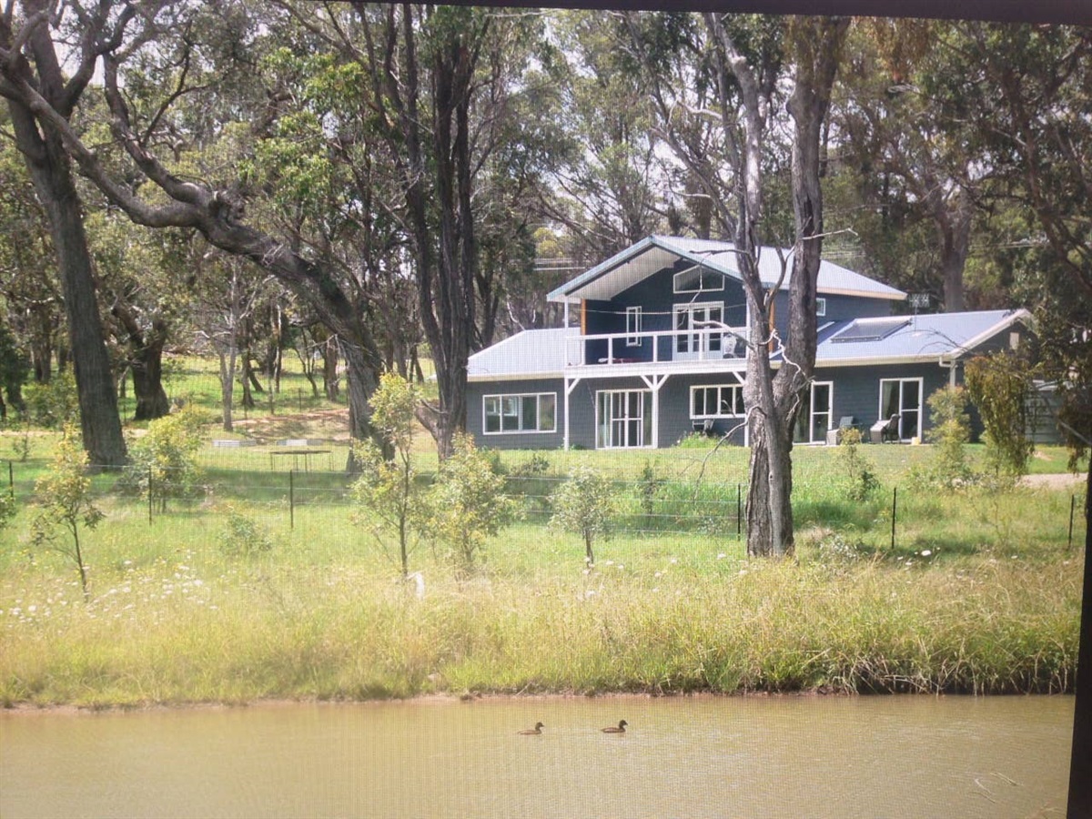 Unique solar passive design, near Armidale or UNE Uralla Visitor