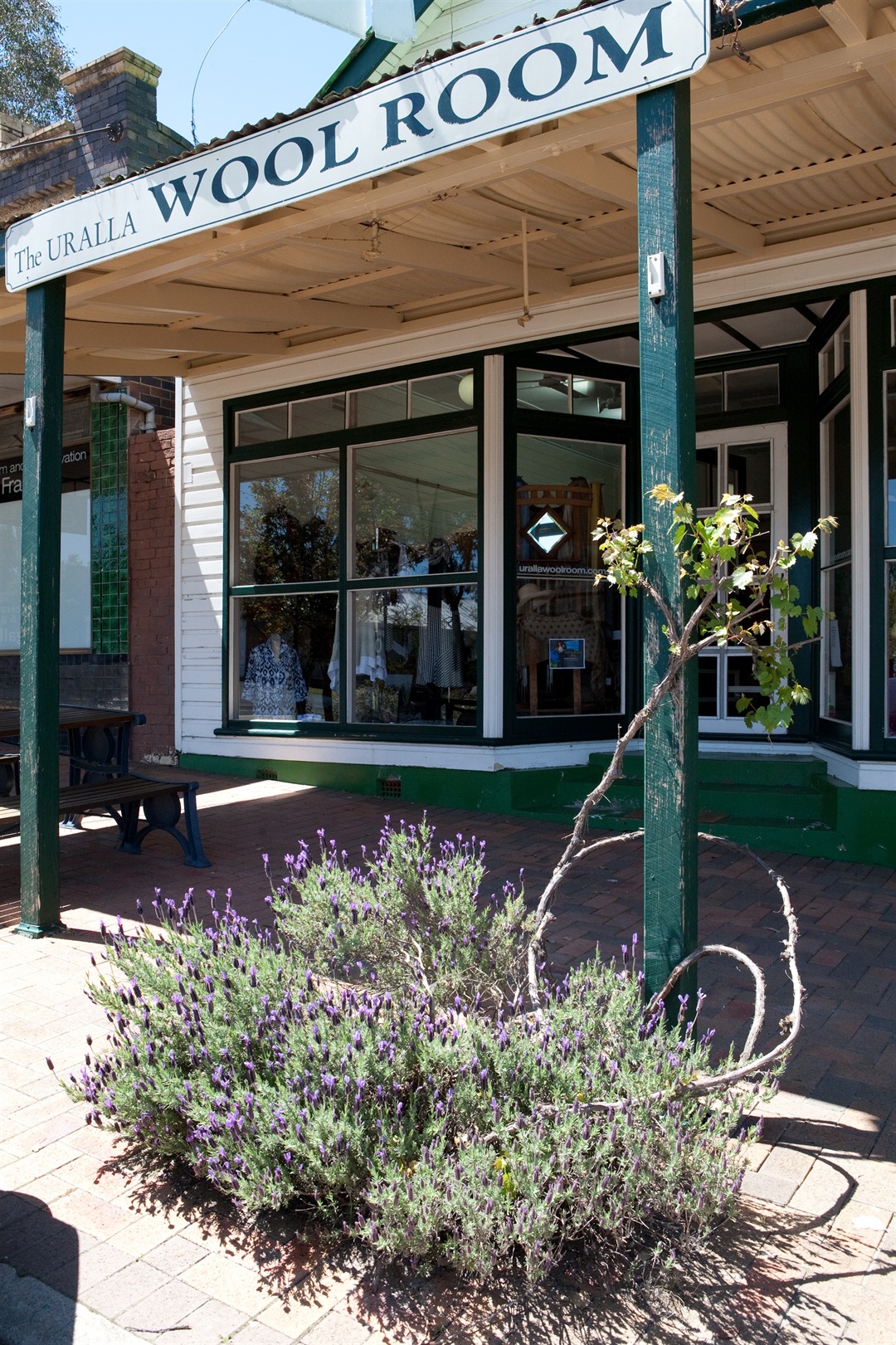 Boutique & Specialty Shops Uralla Visitor Information Centre