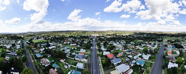 Uralla Main Street Panorama